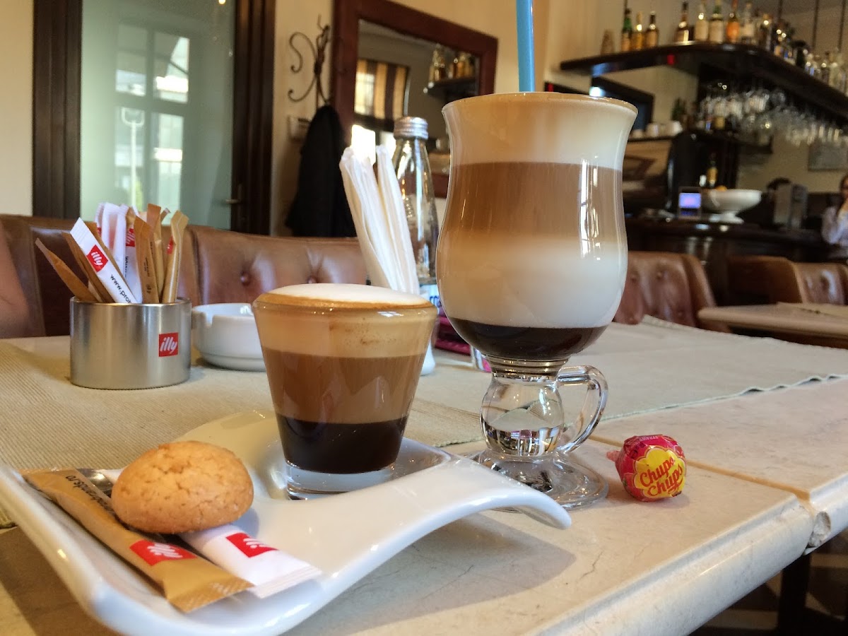 Arsenal Cafe & Bistro-6